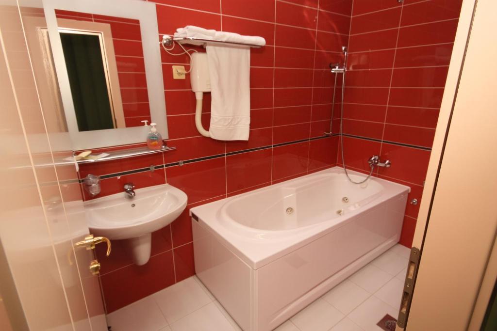 Hotel Le Pont Prijedor Oda fotoğraf